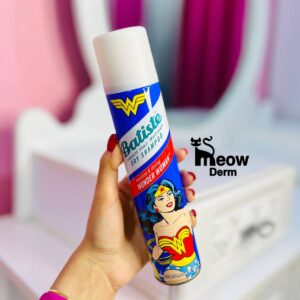 شامپو خشک انگلیسی باتیست لاین wonder woman با رایحه اغواگر شیرین گلی