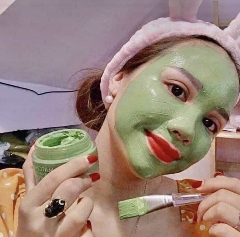 ماسک گلی روشن کننده و ضدجوش چای سبز ژاپنی ماچا برند لایکوLAIKOU